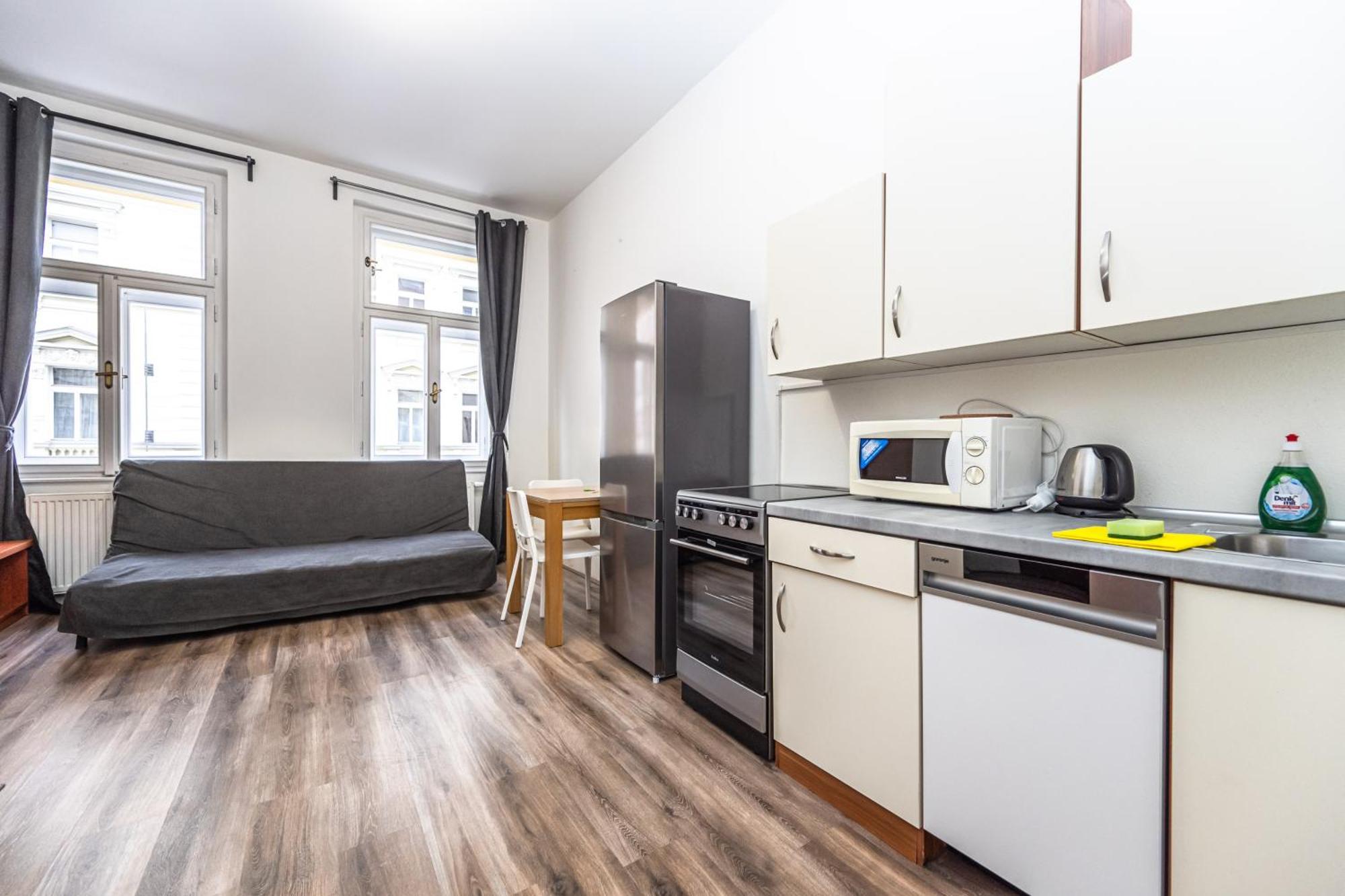 Apartments Kamenicka 23 Прага Экстерьер фото